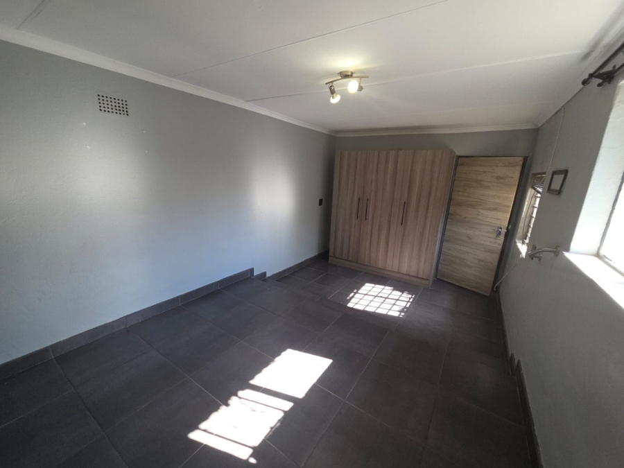 5 Bedroom Property for Sale in Westdene Free State